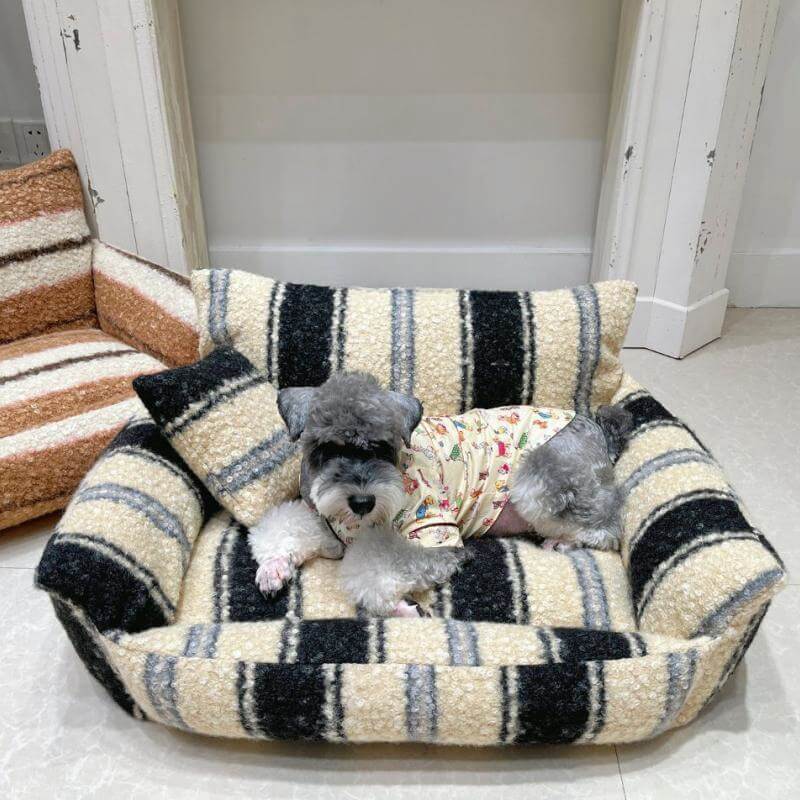 Lazy Holiday Plush Cozy Dog & Cat Sofa Bed